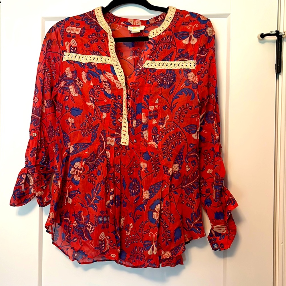 Anthropologie Maeve top in pristine condition. Beautiful pattern.